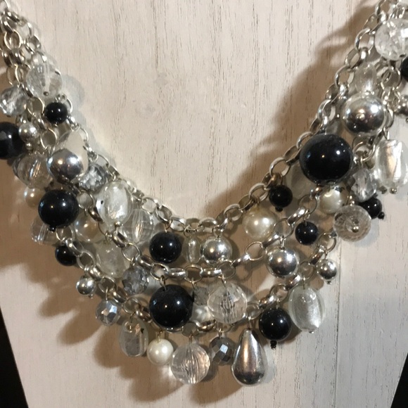 Statement necklace w/Beads in Black & White - Picture 1 of 6